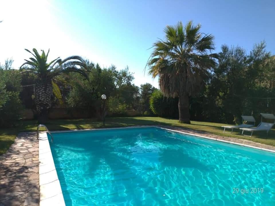 Bed and Breakfast La Ginestra Trani Zewnętrze zdjęcie